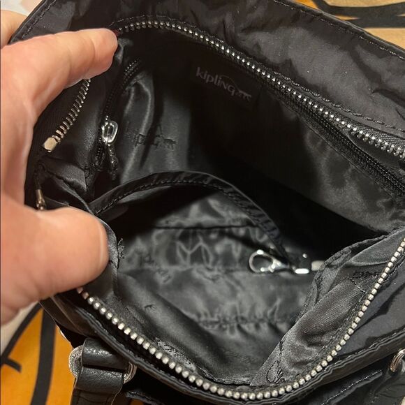 Kipling Women's Small Handbag with Monkey Keychain - Picture 9 of 15